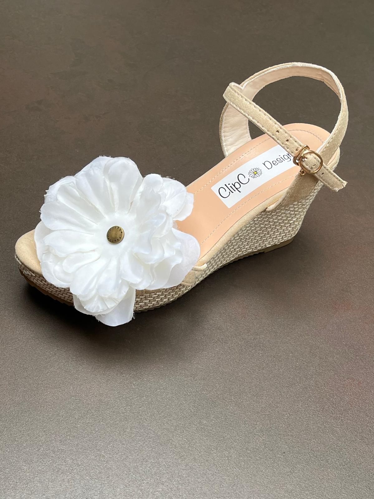 Peony Wedges
