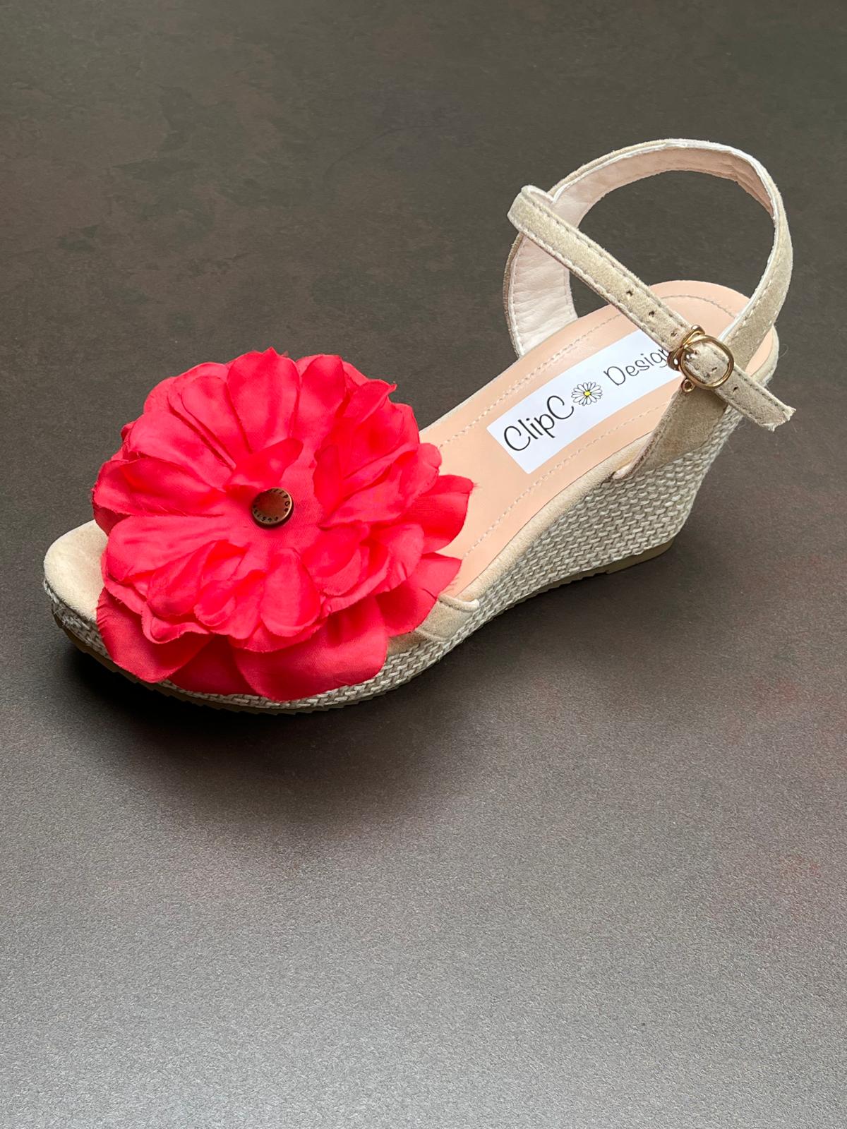 Peony Wedges