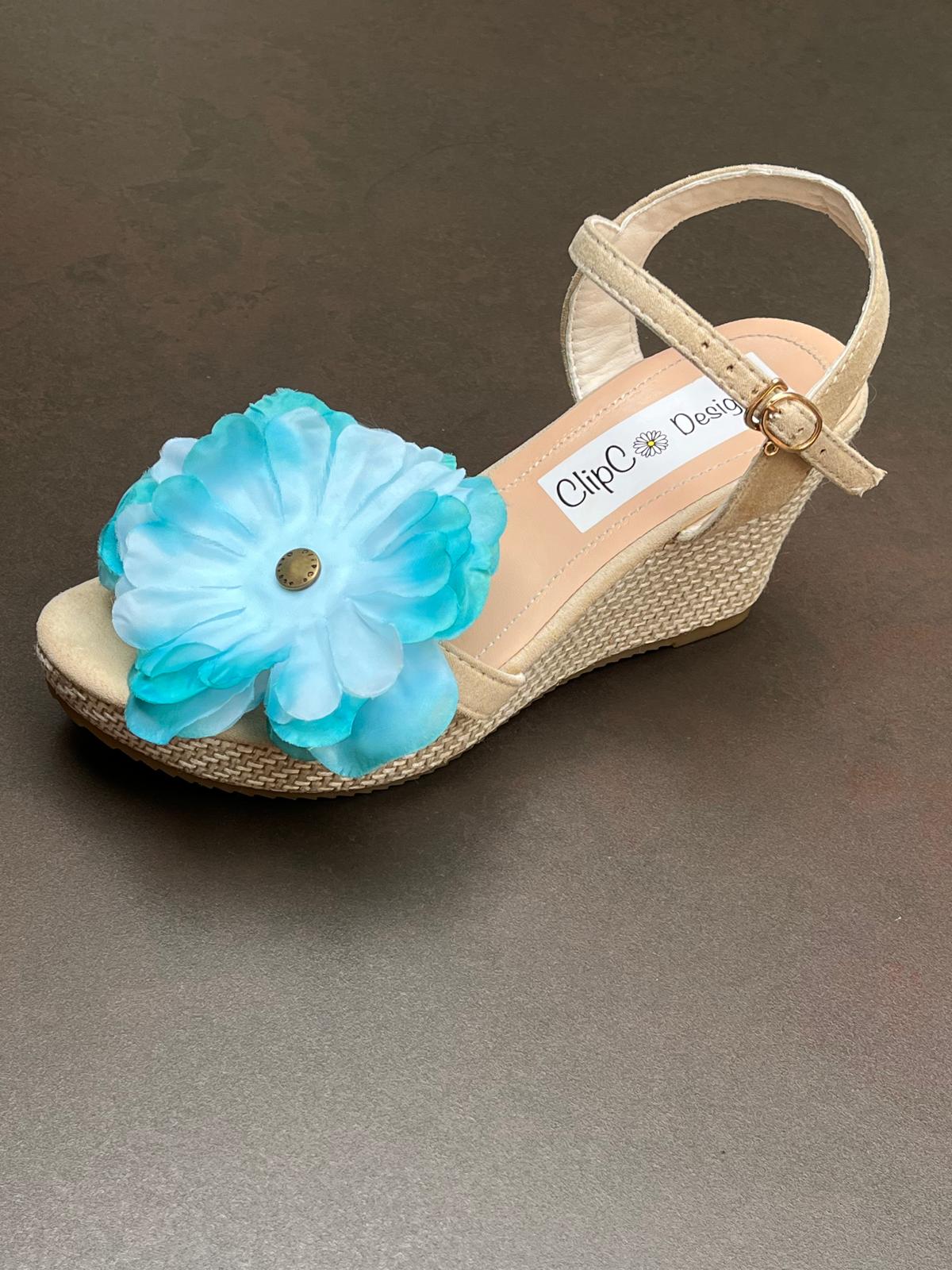 Peony Wedges