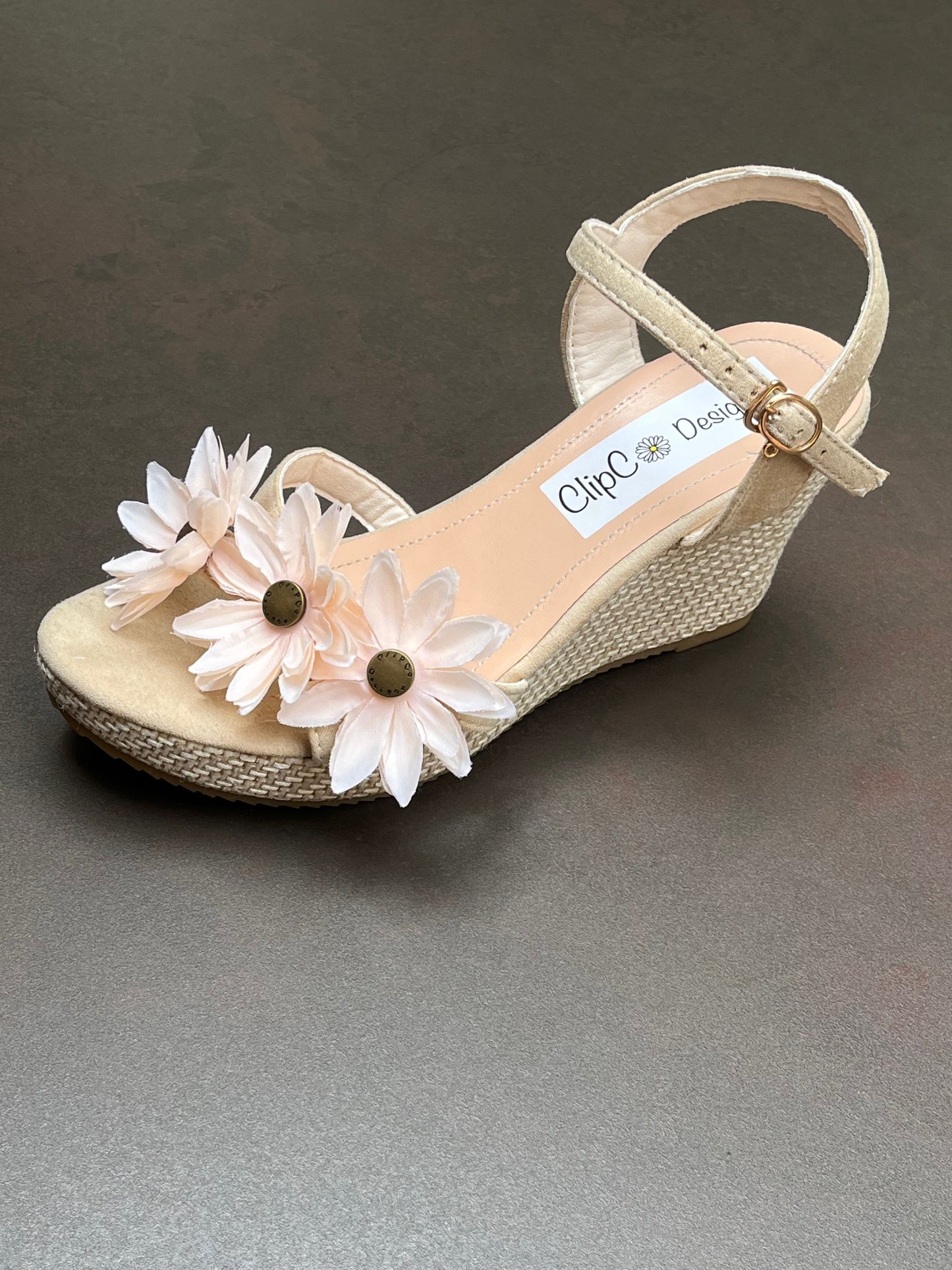 Water Lily Wedges