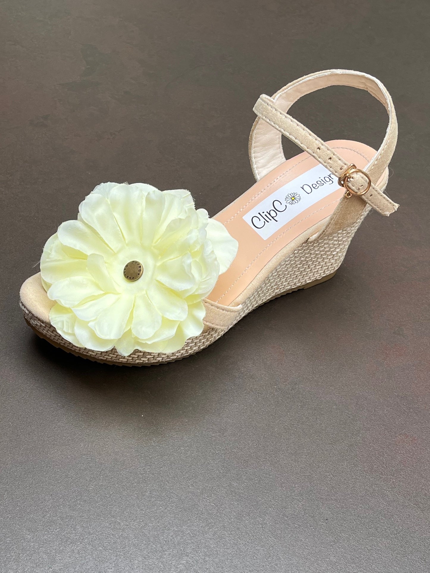 Peony Wedges
