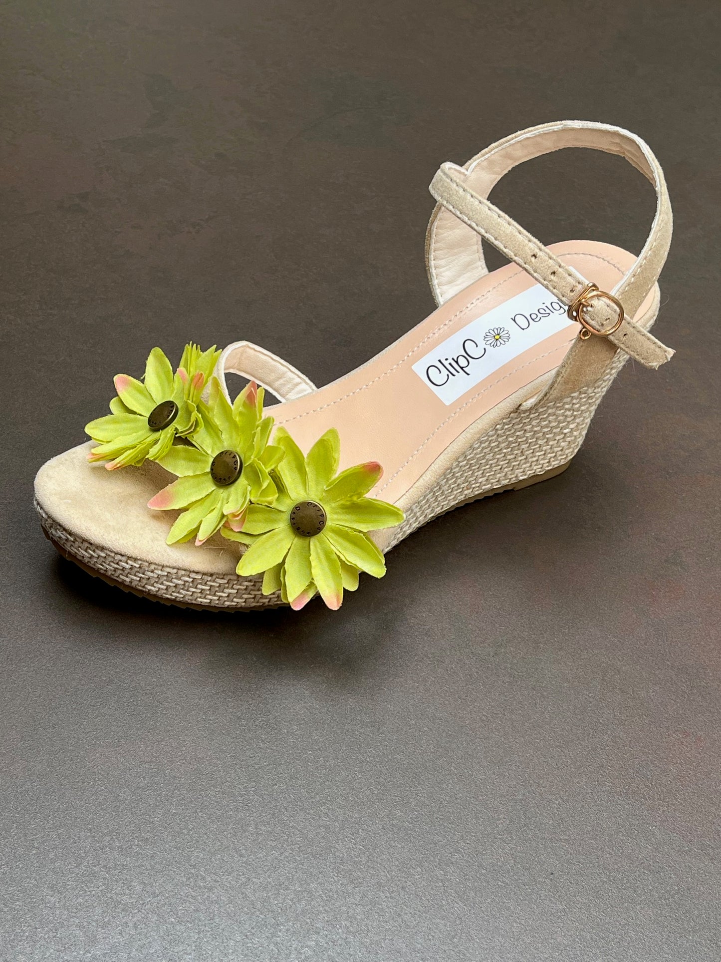 Water Lily Wedges